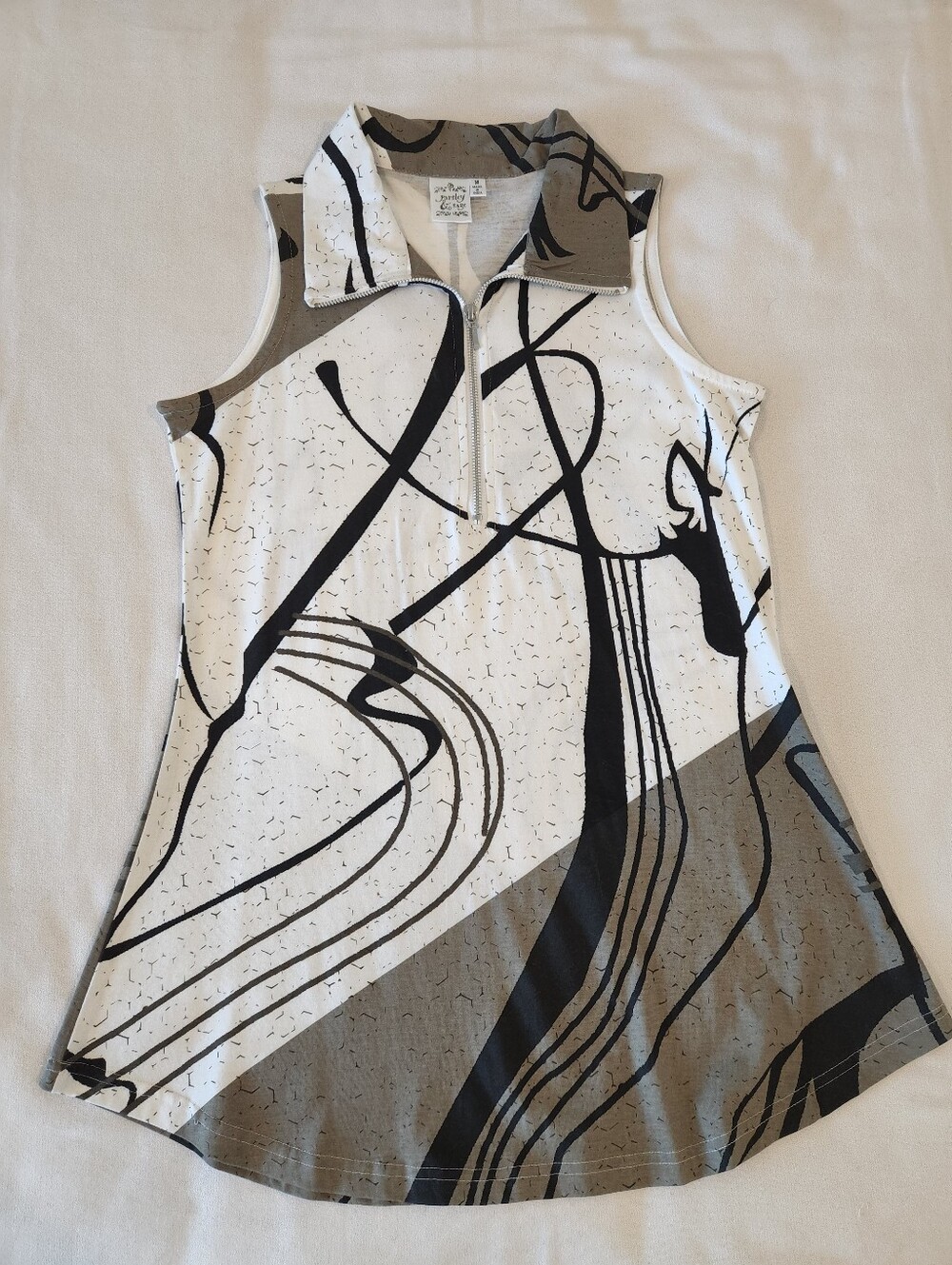 NWOT PARSLEY & SAGE Sleeveless Zippered Tunic Top Sz Medium NEW